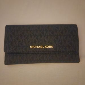 Michael Kors Bifold wallet with zipper